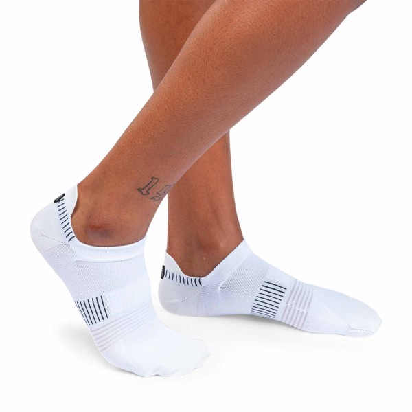 On Ultralight Low Sock Woman White-Black